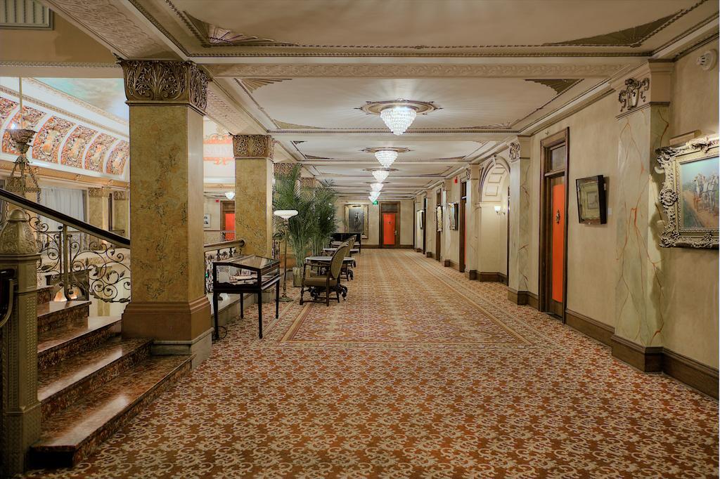 The Pfister Hotel Milwaukee Exteriér fotografie